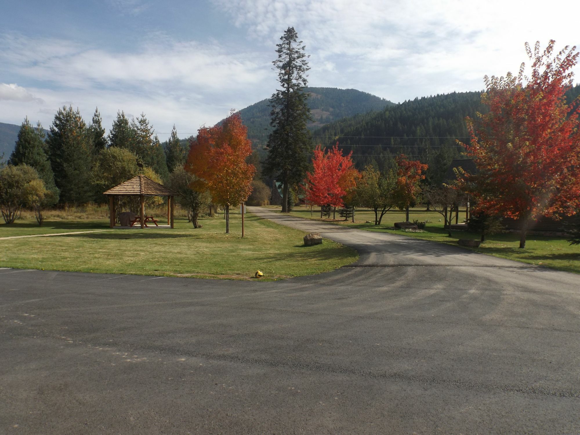 Clark Fork Lodge Eksteriør bilde
